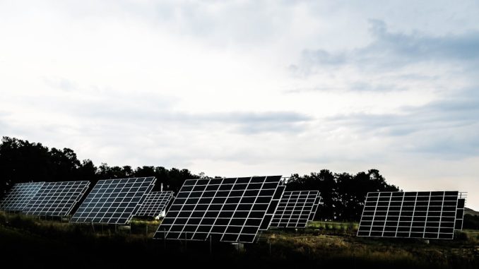 Grön energi och solceller illustration